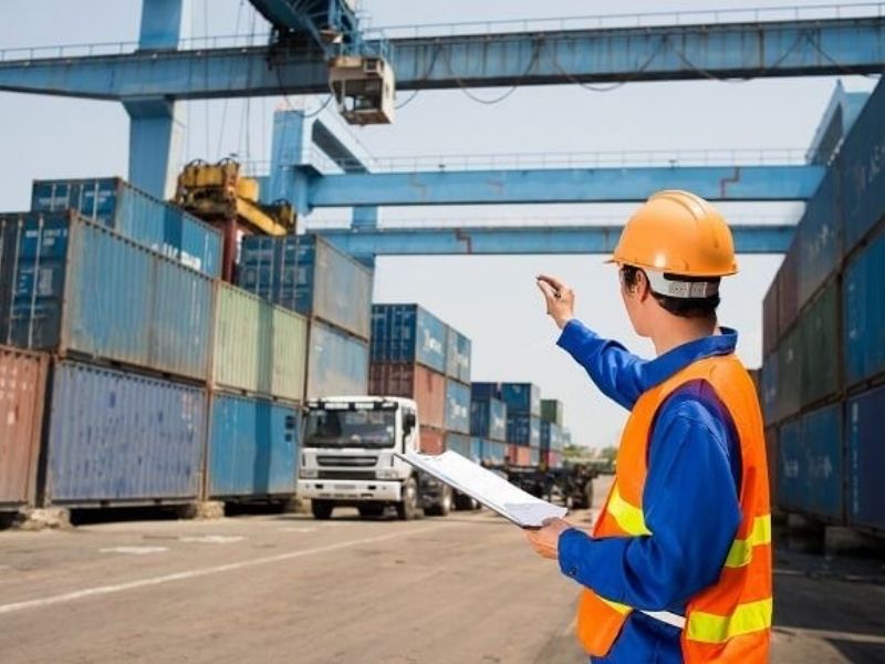 Điều phối hàng hóa tại cảng